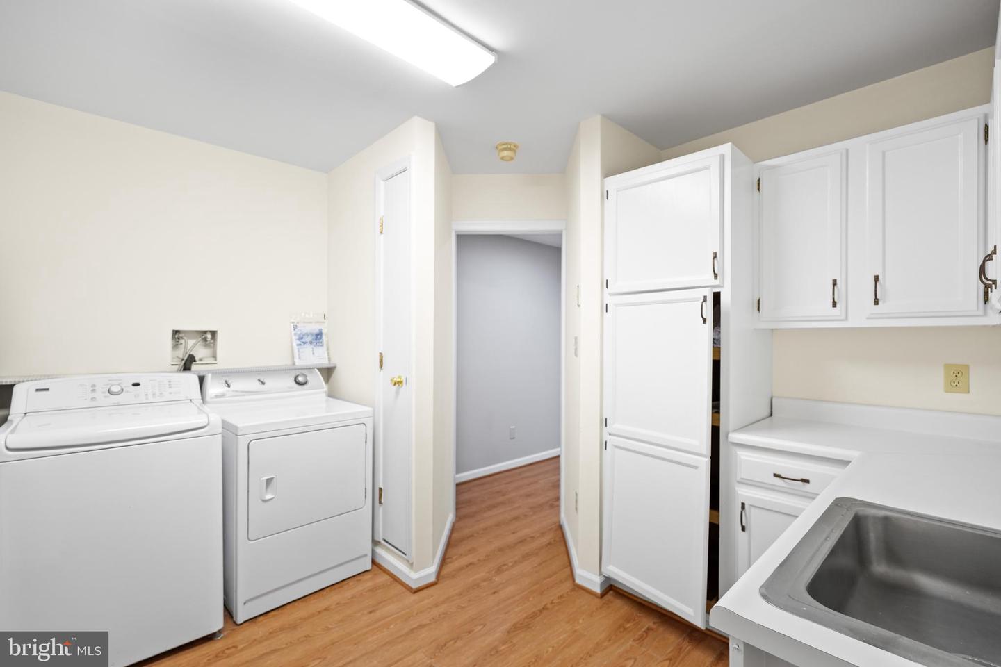 34 N GARFIELD ST, ARLINGTON, Virginia 22201, 4 Bedrooms Bedrooms, ,3 BathroomsBathrooms,Residential,For sale,34 N GARFIELD ST,VAAR2063828 MLS # VAAR2063828