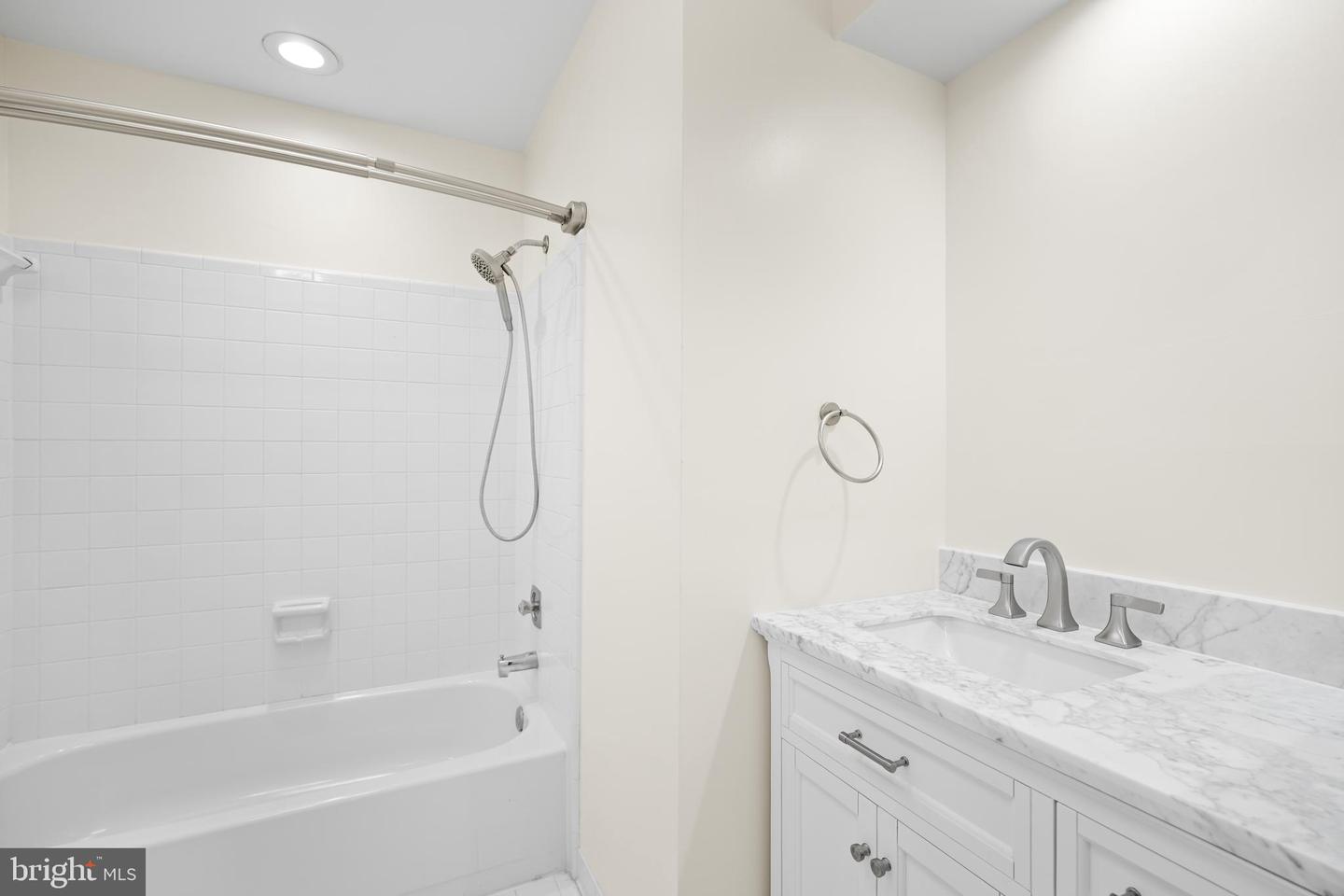 34 N GARFIELD ST, ARLINGTON, Virginia 22201, 4 Bedrooms Bedrooms, ,3 BathroomsBathrooms,Residential,For sale,34 N GARFIELD ST,VAAR2063828 MLS # VAAR2063828