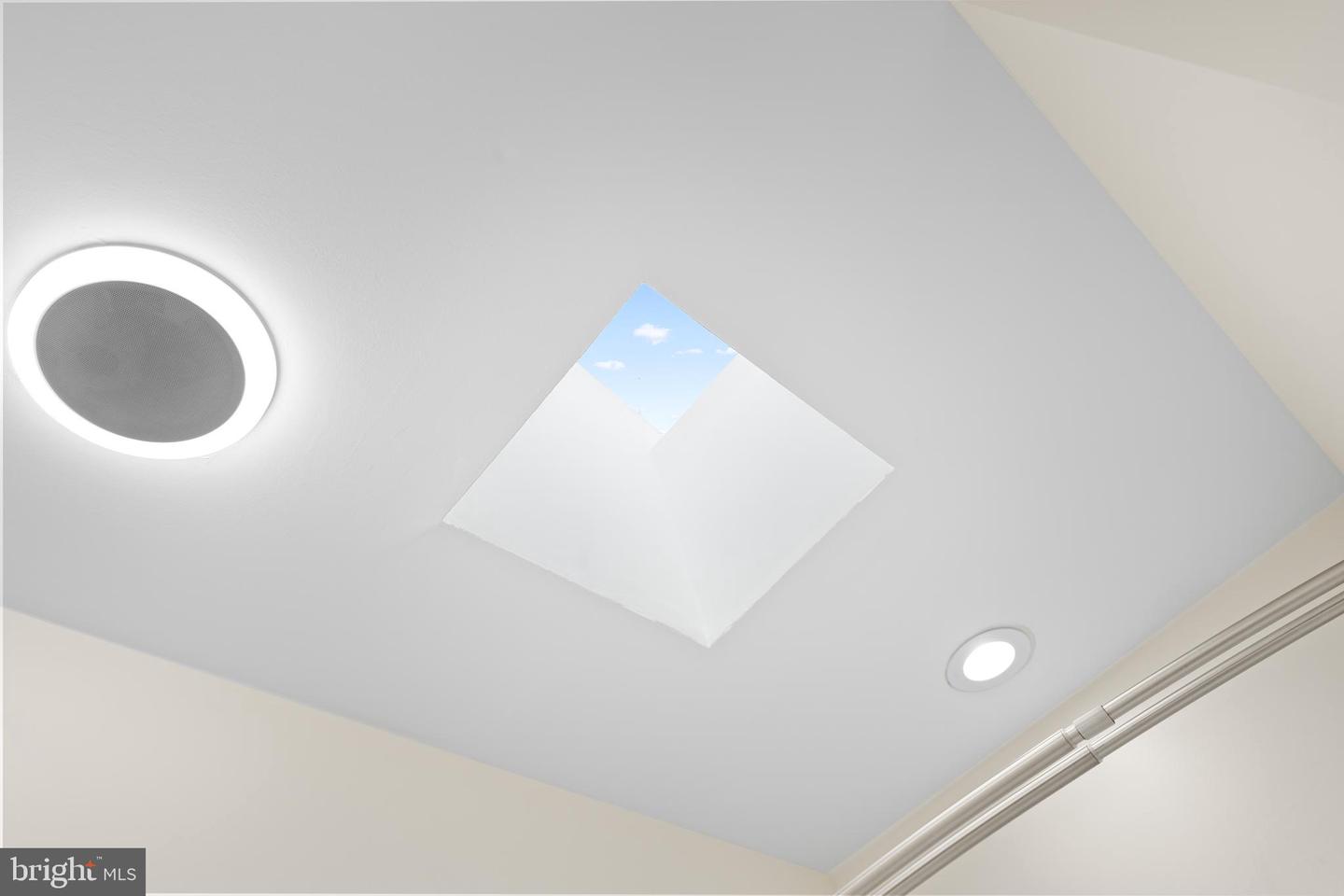 34 N GARFIELD ST, ARLINGTON, Virginia 22201, 4 Bedrooms Bedrooms, ,3 BathroomsBathrooms,Residential,For sale,34 N GARFIELD ST,VAAR2063828 MLS # VAAR2063828