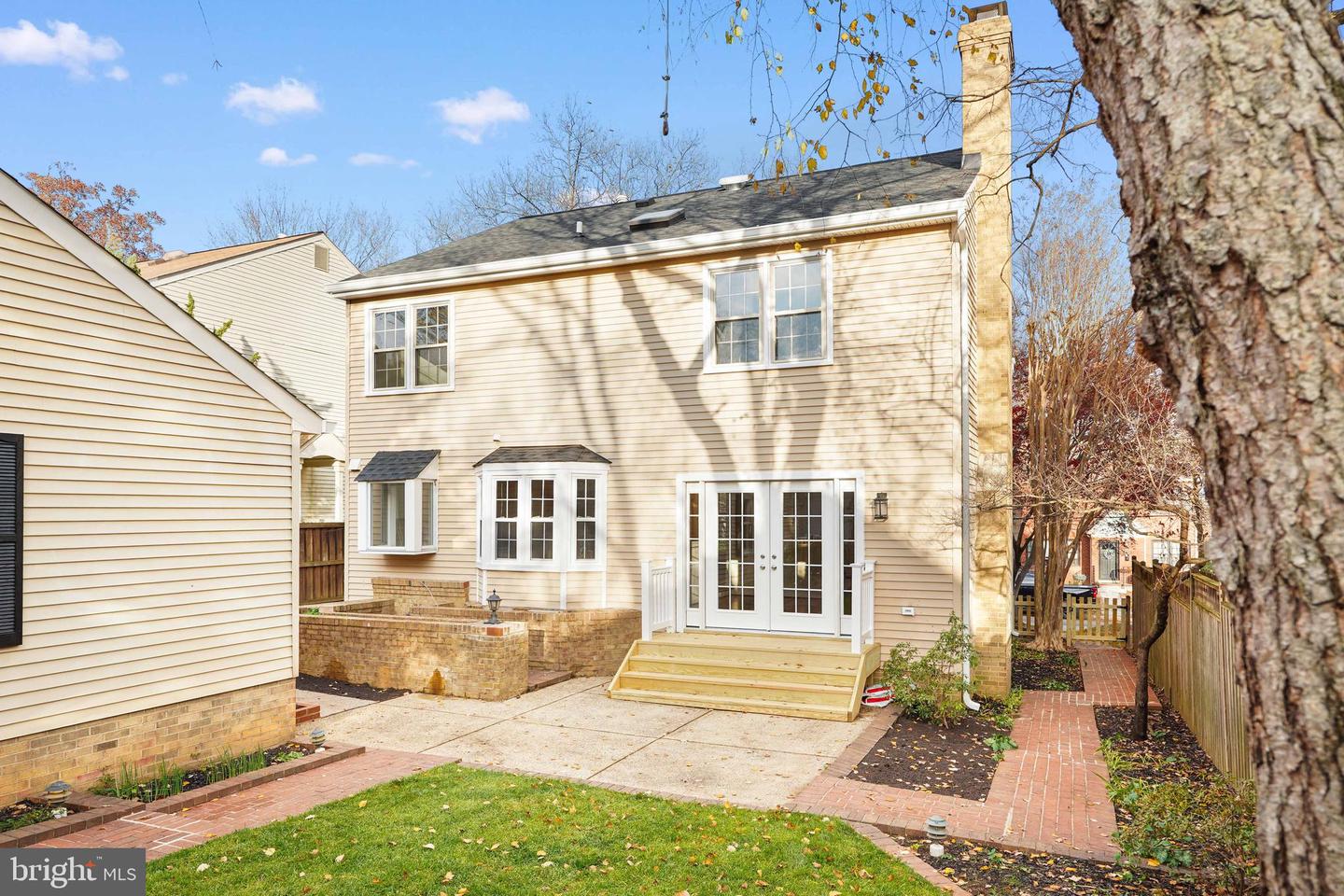 34 N GARFIELD ST, ARLINGTON, Virginia 22201, 4 Bedrooms Bedrooms, ,3 BathroomsBathrooms,Residential,For sale,34 N GARFIELD ST,VAAR2063828 MLS # VAAR2063828