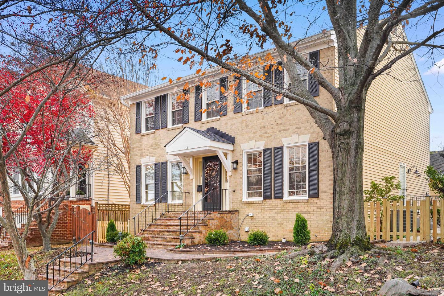 34 N GARFIELD ST, ARLINGTON, Virginia 22201, 4 Bedrooms Bedrooms, ,3 BathroomsBathrooms,Residential,For sale,34 N GARFIELD ST,VAAR2063828 MLS # VAAR2063828