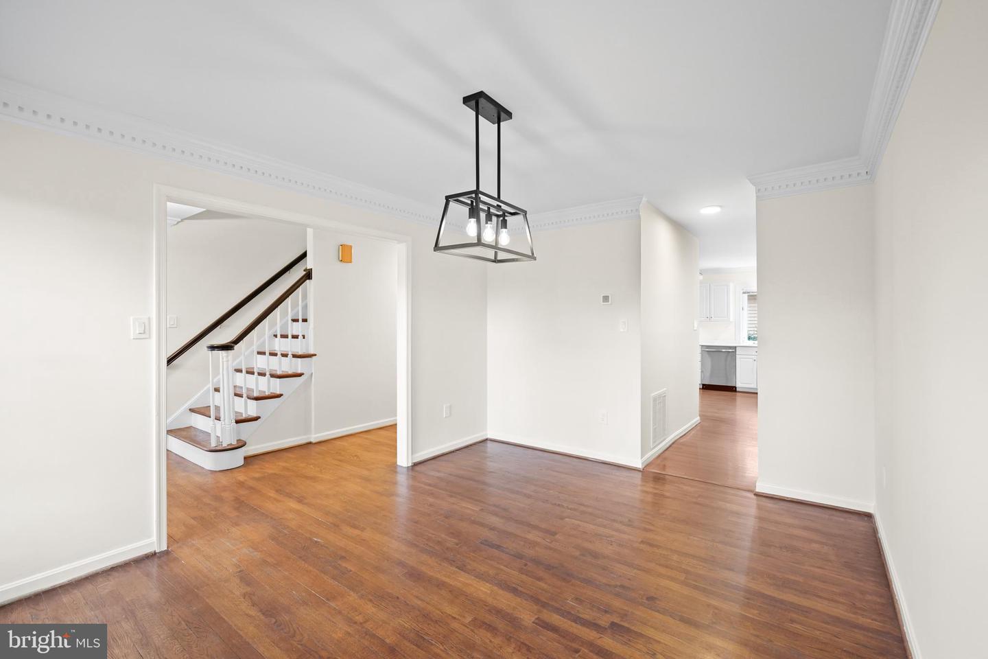 34 N GARFIELD ST, ARLINGTON, Virginia 22201, 4 Bedrooms Bedrooms, ,3 BathroomsBathrooms,Residential,For sale,34 N GARFIELD ST,VAAR2063828 MLS # VAAR2063828