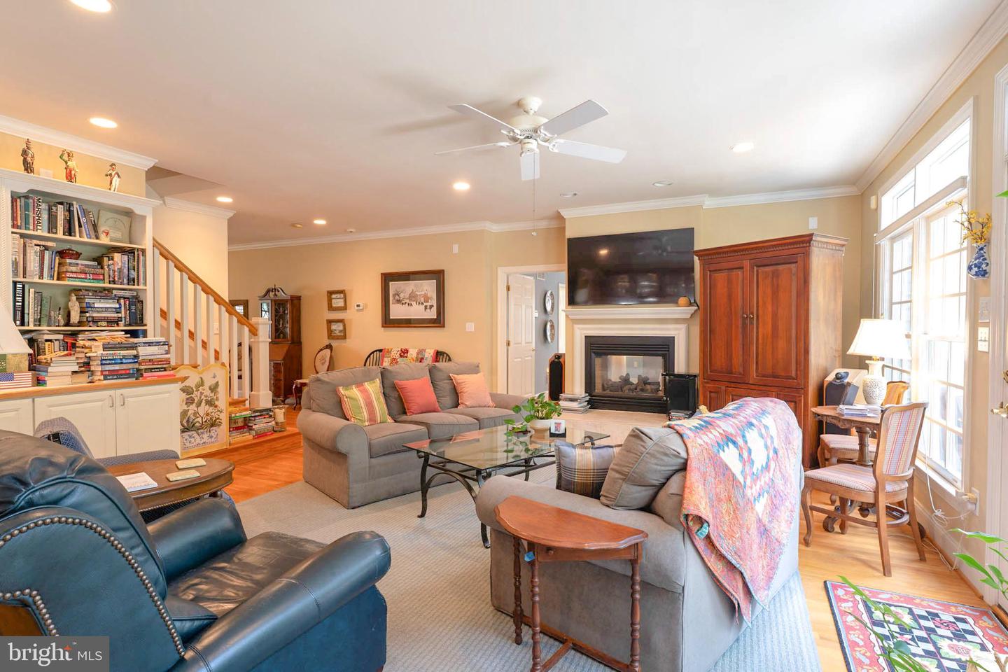 6956 BIRCH ST, FALLS CHURCH, Virginia 22046, 5 Bedrooms Bedrooms, ,5 BathroomsBathrooms,Residential,For sale,6956 BIRCH ST,VAFX2268090 MLS # VAFX2268090