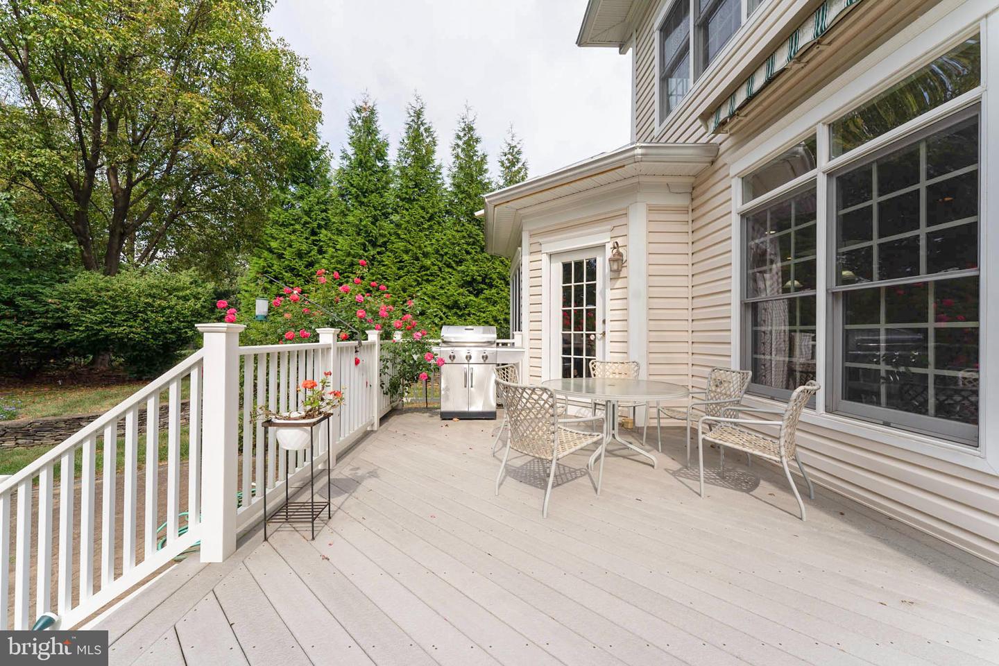 6956 BIRCH ST, FALLS CHURCH, Virginia 22046, 5 Bedrooms Bedrooms, ,5 BathroomsBathrooms,Residential,For sale,6956 BIRCH ST,VAFX2268090 MLS # VAFX2268090