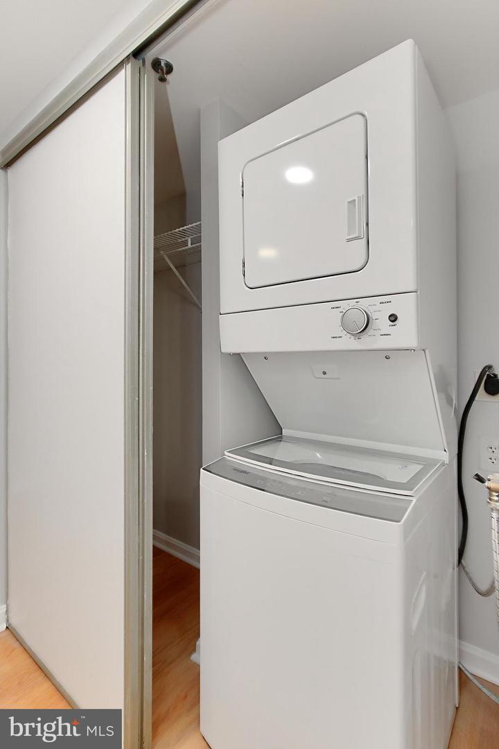 2121 JAMIESON AVE #710, ALEXANDRIA, Virginia 22314, 1 Bedroom Bedrooms, ,1 BathroomBathrooms,Residential,For sale,2121 JAMIESON AVE #710,VAAX2050032 MLS # VAAX2050032