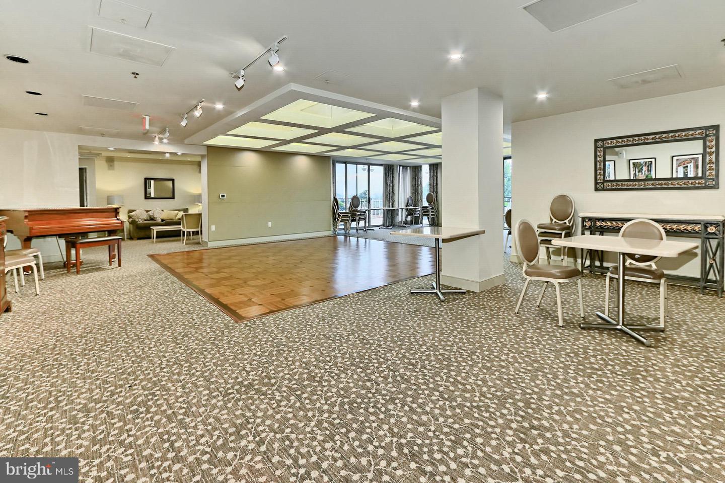 2121 JAMIESON AVE #710, ALEXANDRIA, Virginia 22314, 1 Bedroom Bedrooms, ,1 BathroomBathrooms,Residential,For sale,2121 JAMIESON AVE #710,VAAX2050032 MLS # VAAX2050032