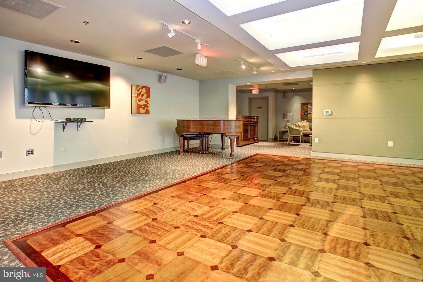 2121 JAMIESON AVE #710, ALEXANDRIA, Virginia 22314, 1 Bedroom Bedrooms, ,1 BathroomBathrooms,Residential,For sale,2121 JAMIESON AVE #710,VAAX2050032 MLS # VAAX2050032