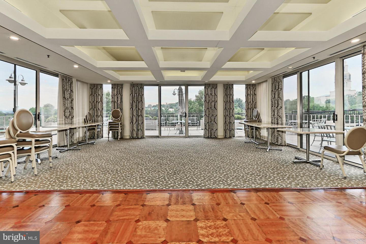 2121 JAMIESON AVE #710, ALEXANDRIA, Virginia 22314, 1 Bedroom Bedrooms, ,1 BathroomBathrooms,Residential,For sale,2121 JAMIESON AVE #710,VAAX2050032 MLS # VAAX2050032