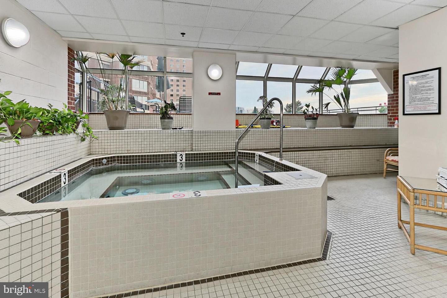 2121 JAMIESON AVE #710, ALEXANDRIA, Virginia 22314, 1 Bedroom Bedrooms, ,1 BathroomBathrooms,Residential,For sale,2121 JAMIESON AVE #710,VAAX2050032 MLS # VAAX2050032