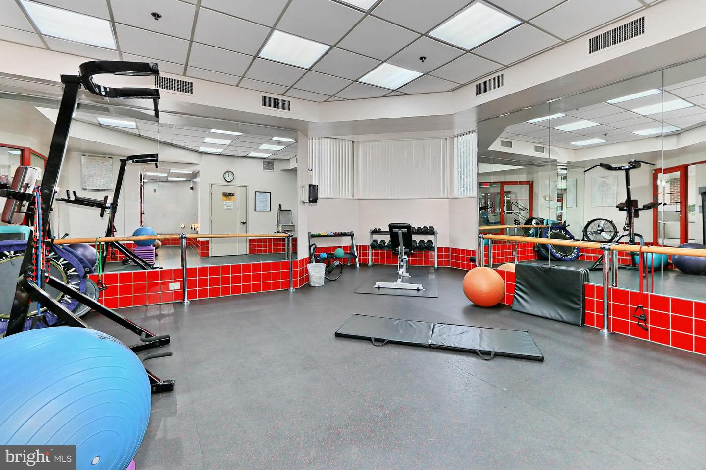 2121 JAMIESON AVE #710, ALEXANDRIA, Virginia 22314, 1 Bedroom Bedrooms, ,1 BathroomBathrooms,Residential,For sale,2121 JAMIESON AVE #710,VAAX2050032 MLS # VAAX2050032