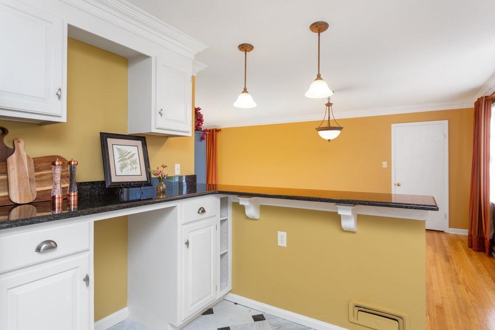 210 EDGEWOOD RD, STAUNTON, Virginia 24401, 3 Bedrooms Bedrooms, ,2 BathroomsBathrooms,Residential,210 EDGEWOOD RD,671226 MLS # 671226