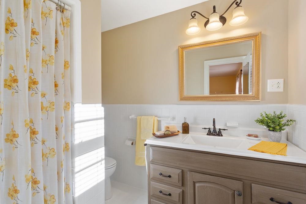 210 EDGEWOOD RD, STAUNTON, Virginia 24401, 3 Bedrooms Bedrooms, ,2 BathroomsBathrooms,Residential,210 EDGEWOOD RD,671226 MLS # 671226