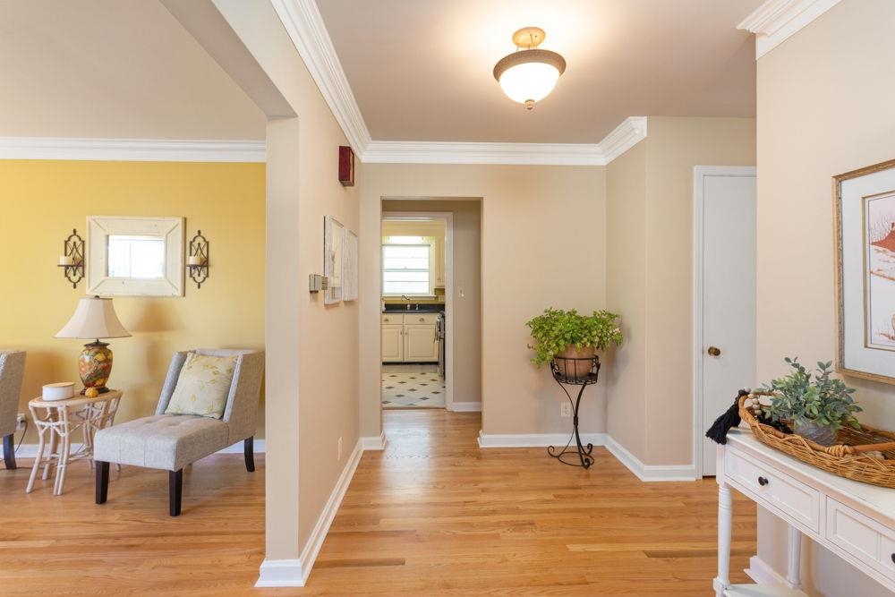 210 EDGEWOOD RD, STAUNTON, Virginia 24401, 3 Bedrooms Bedrooms, ,2 BathroomsBathrooms,Residential,210 EDGEWOOD RD,671226 MLS # 671226