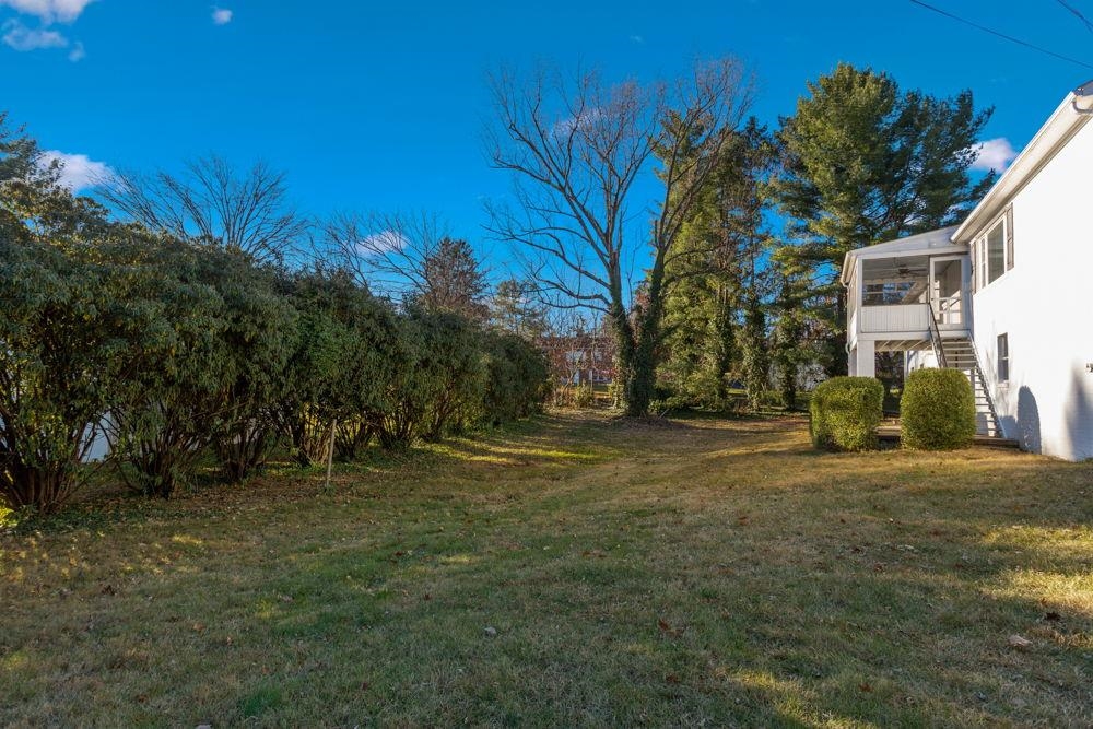 210 EDGEWOOD RD, STAUNTON, Virginia 24401, 3 Bedrooms Bedrooms, ,2 BathroomsBathrooms,Residential,210 EDGEWOOD RD,671226 MLS # 671226