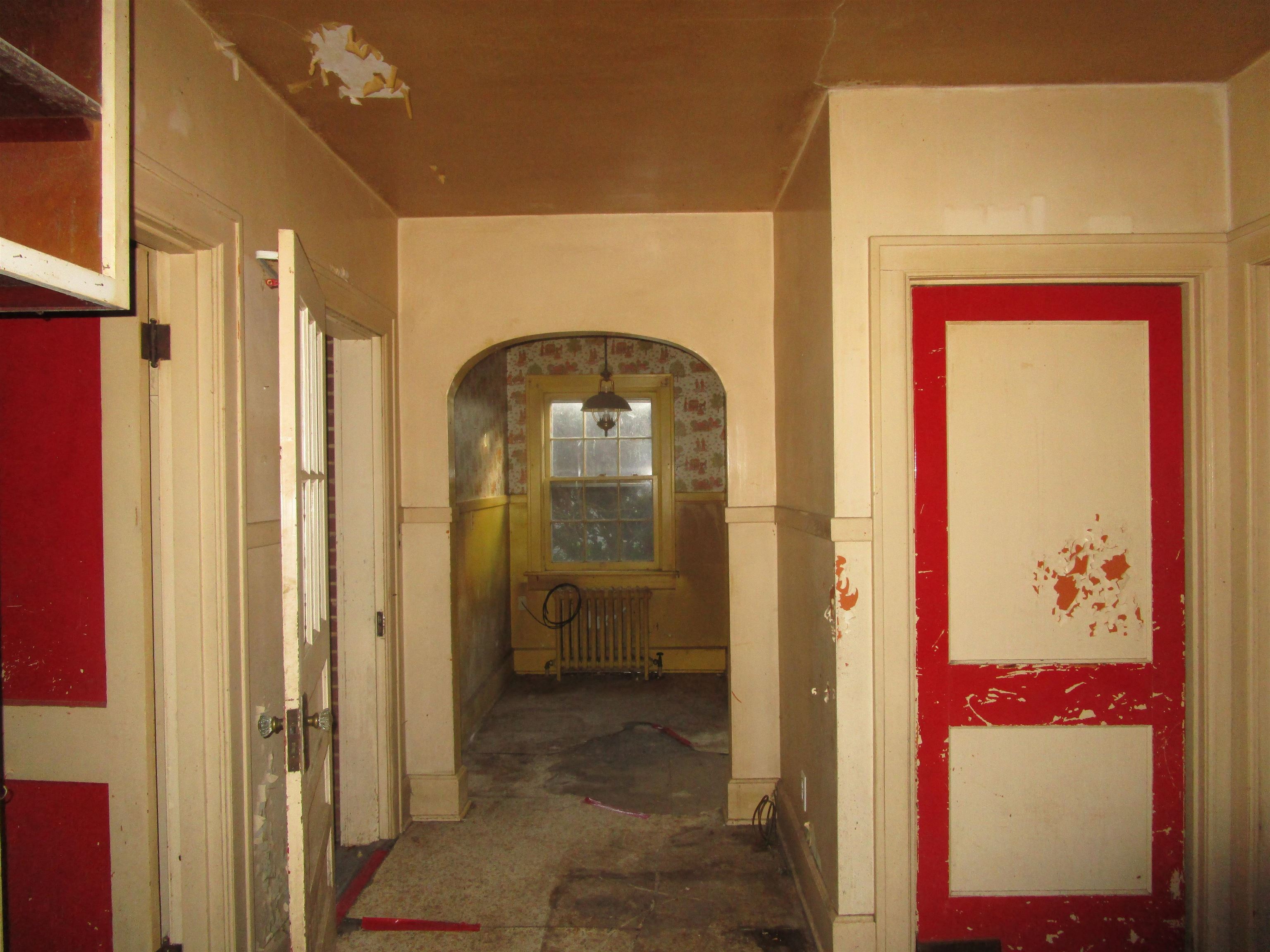 255 BERRY FARM RD, STAUNTON, Virginia 24401, 3 Bedrooms Bedrooms, ,1 BathroomBathrooms,Residential,255 BERRY FARM RD,671233 MLS # 671233