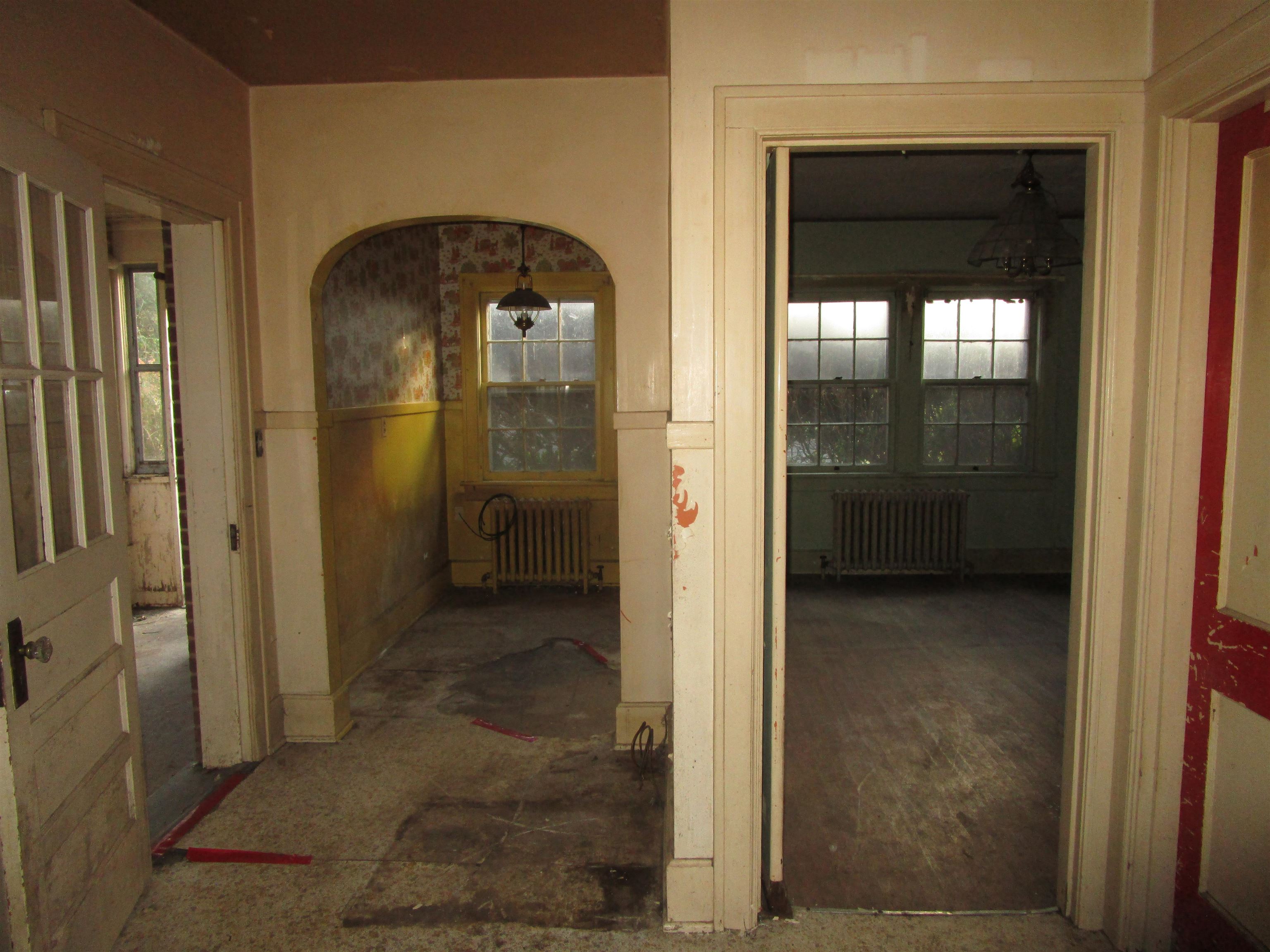 255 BERRY FARM RD, STAUNTON, Virginia 24401, 3 Bedrooms Bedrooms, ,1 BathroomBathrooms,Residential,255 BERRY FARM RD,671233 MLS # 671233