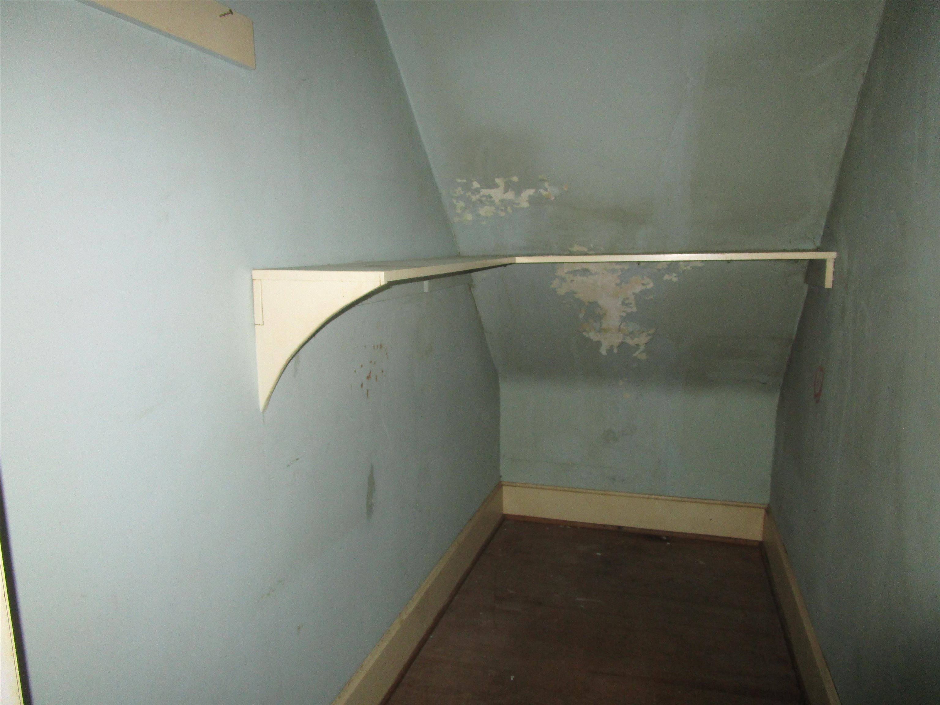 255 BERRY FARM RD, STAUNTON, Virginia 24401, 3 Bedrooms Bedrooms, ,1 BathroomBathrooms,Residential,255 BERRY FARM RD,671233 MLS # 671233