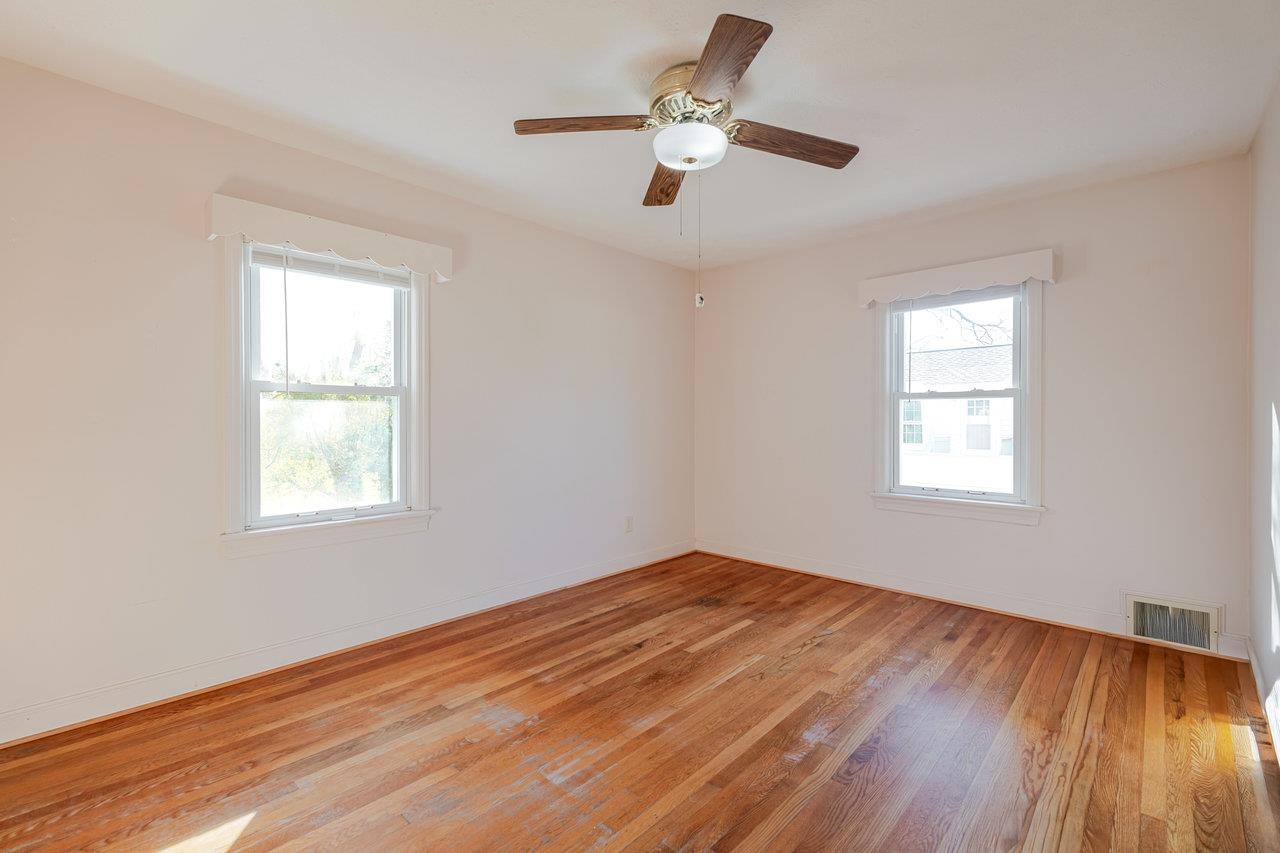 410 E ROCKINGHAM ST, ELKTON, Virginia 22827, 4 Bedrooms Bedrooms, ,2 BathroomsBathrooms,Residential,410 E ROCKINGHAM ST,671238 MLS # 671238