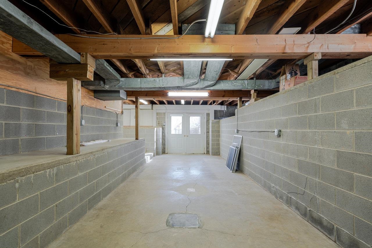 410 E ROCKINGHAM ST, ELKTON, Virginia 22827, 4 Bedrooms Bedrooms, ,2 BathroomsBathrooms,Residential,410 E ROCKINGHAM ST,671238 MLS # 671238