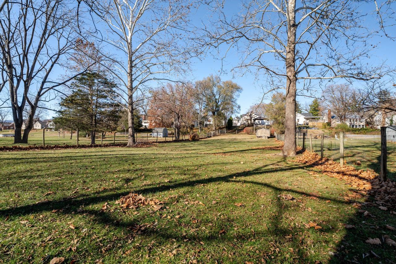 410 E ROCKINGHAM ST, ELKTON, Virginia 22827, 4 Bedrooms Bedrooms, ,2 BathroomsBathrooms,Residential,410 E ROCKINGHAM ST,671238 MLS # 671238