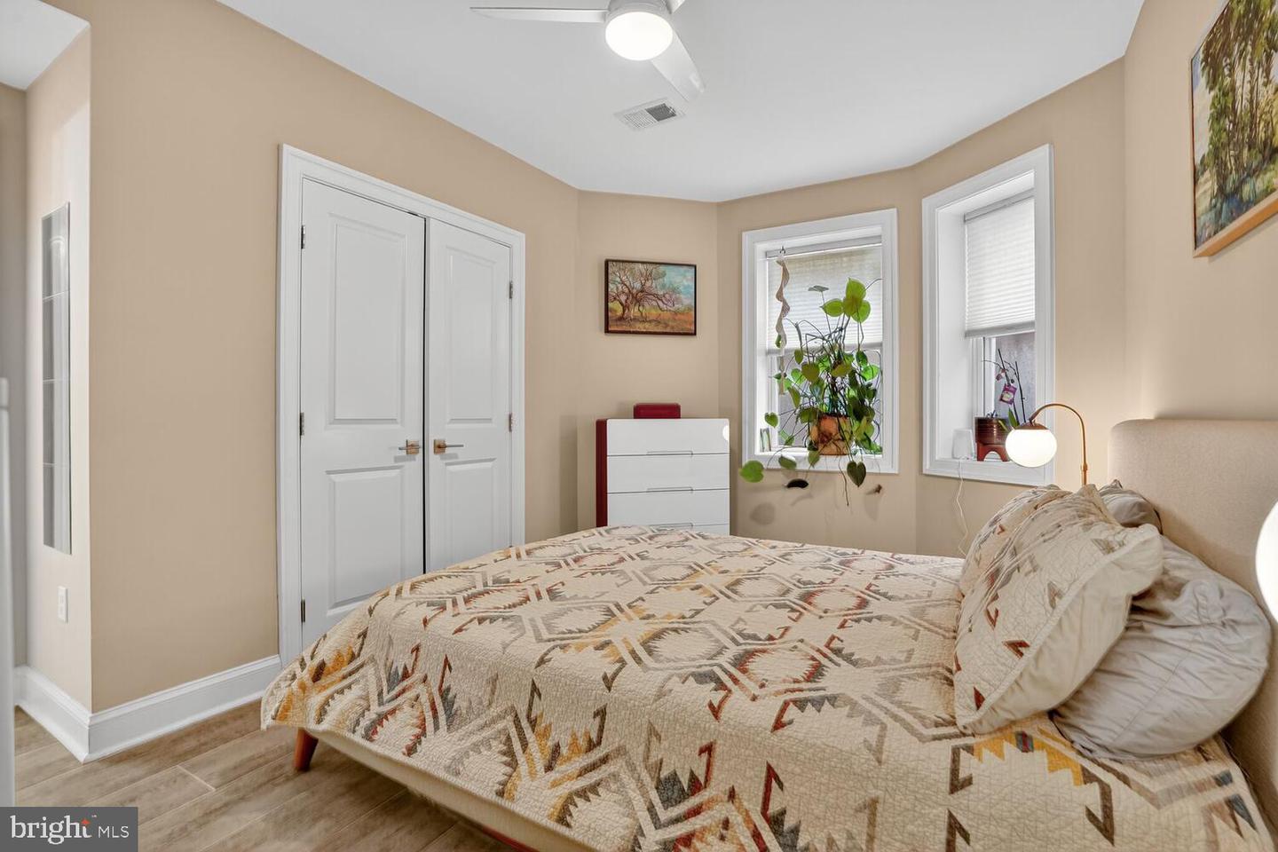 1014 10TH ST NE #1, WASHINGTON, District Of Columbia 20002, 2 Bedrooms Bedrooms, ,2 BathroomsBathrooms,Residential,For sale,1014 10TH ST NE #1,DCDC2225002 MLS # DCDC2225002