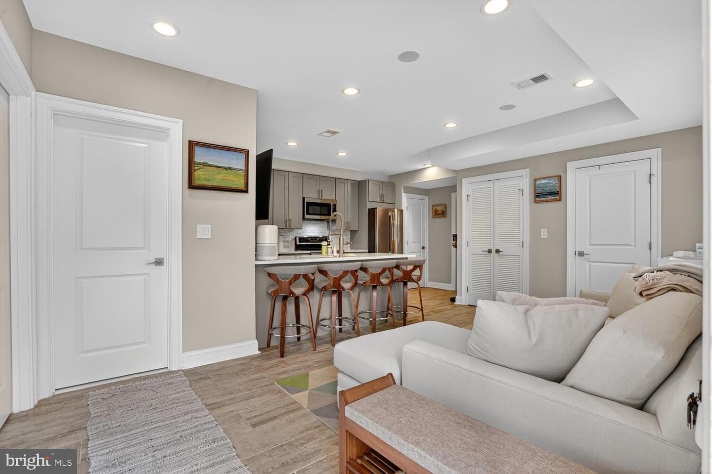 1014 10TH ST NE #1, WASHINGTON, District Of Columbia 20002, 2 Bedrooms Bedrooms, ,2 BathroomsBathrooms,Residential,For sale,1014 10TH ST NE #1,DCDC2225002 MLS # DCDC2225002