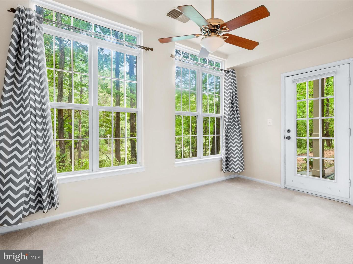 7708-B HAYNES POINT WAY #9B, ALEXANDRIA, Virginia 22315, 2 Bedrooms Bedrooms, ,2 BathroomsBathrooms,Residential,For sale,7708-B HAYNES POINT WAY #9B,VAFX2273340 MLS # VAFX2273340