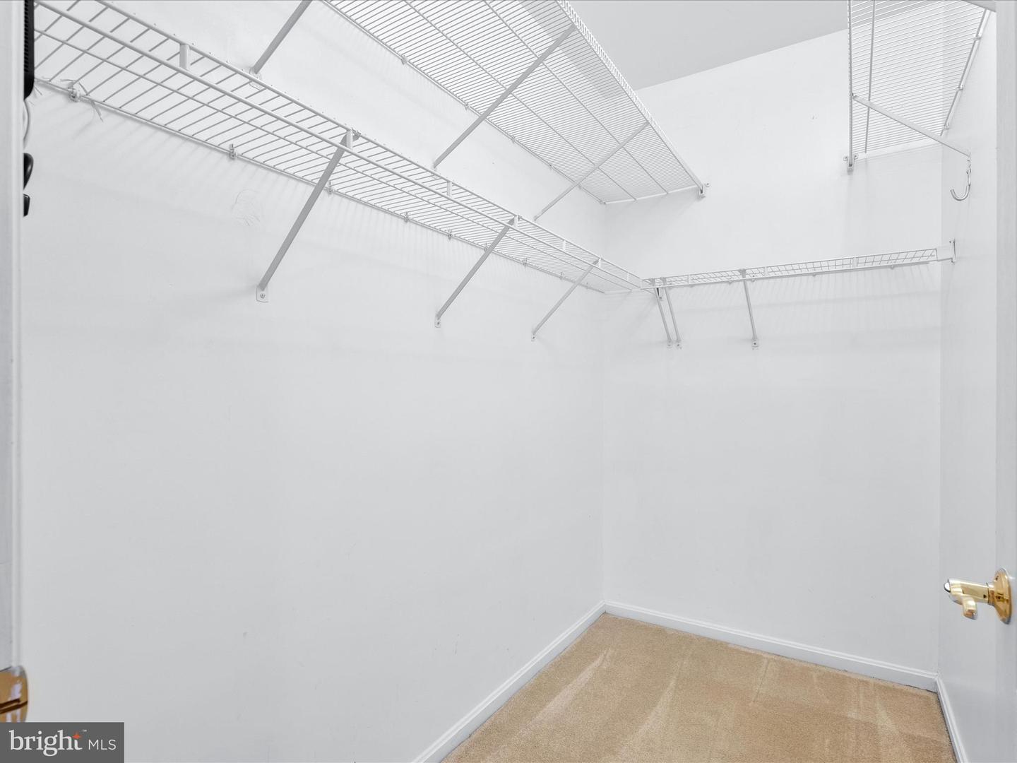 7708-B HAYNES POINT WAY #9B, ALEXANDRIA, Virginia 22315, 2 Bedrooms Bedrooms, ,2 BathroomsBathrooms,Residential,For sale,7708-B HAYNES POINT WAY #9B,VAFX2273340 MLS # VAFX2273340