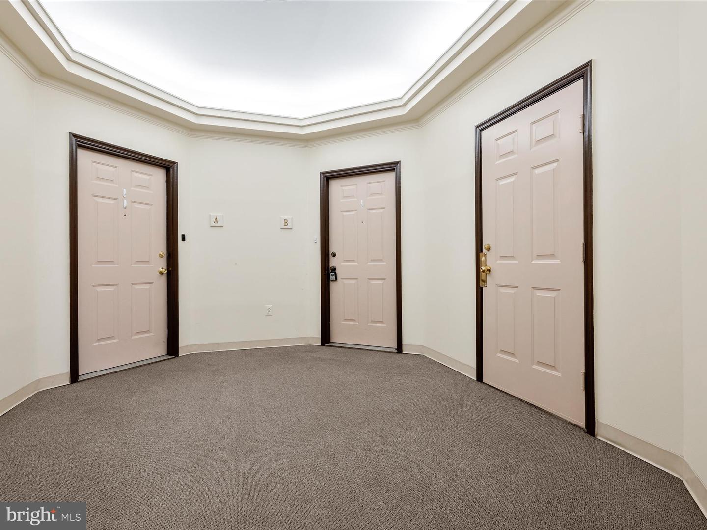 7708-B HAYNES POINT WAY #9B, ALEXANDRIA, Virginia 22315, 2 Bedrooms Bedrooms, ,2 BathroomsBathrooms,Residential,For sale,7708-B HAYNES POINT WAY #9B,VAFX2273340 MLS # VAFX2273340