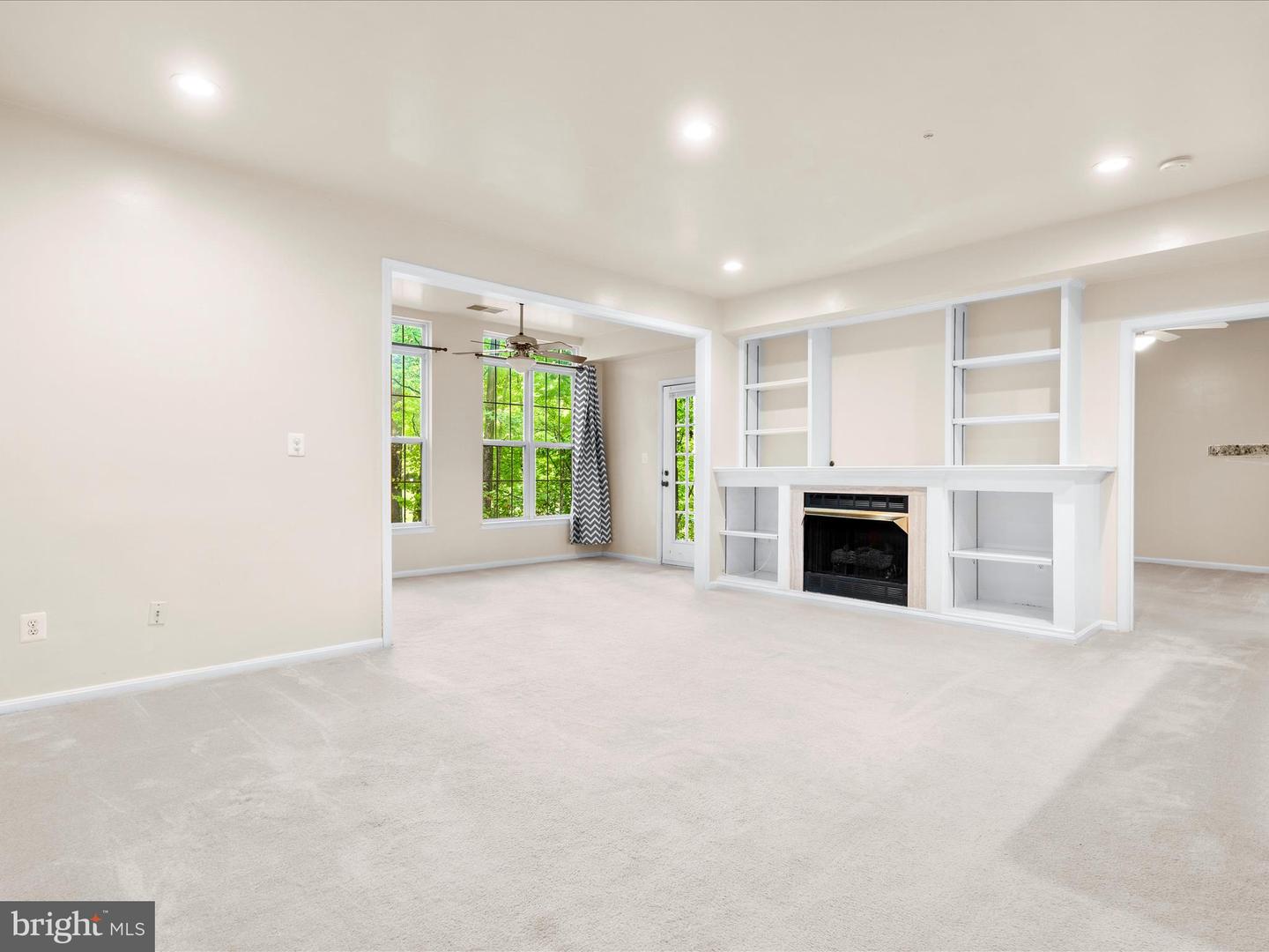 7708-B HAYNES POINT WAY #9B, ALEXANDRIA, Virginia 22315, 2 Bedrooms Bedrooms, ,2 BathroomsBathrooms,Residential,For sale,7708-B HAYNES POINT WAY #9B,VAFX2273340 MLS # VAFX2273340