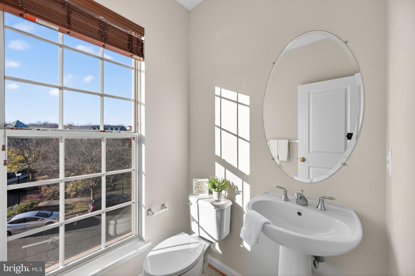 8015 CRESCENT PARK DR, GAINESVILLE, Virginia 20155, 3 Bedrooms Bedrooms, ,2 BathroomsBathrooms,Residential,For sale,8015 CRESCENT PARK DR,VAPW2105812 MLS # VAPW2105812 8015 CRESCENT PARK DR, GAINESVILLE, Virginia 20155, 3 Bedrooms Bedrooms, ,2 BathroomsBathrooms,Residential,For sale,8015 CRESCENT PARK DR,VAPW2105812 MLS # VAPW2105812