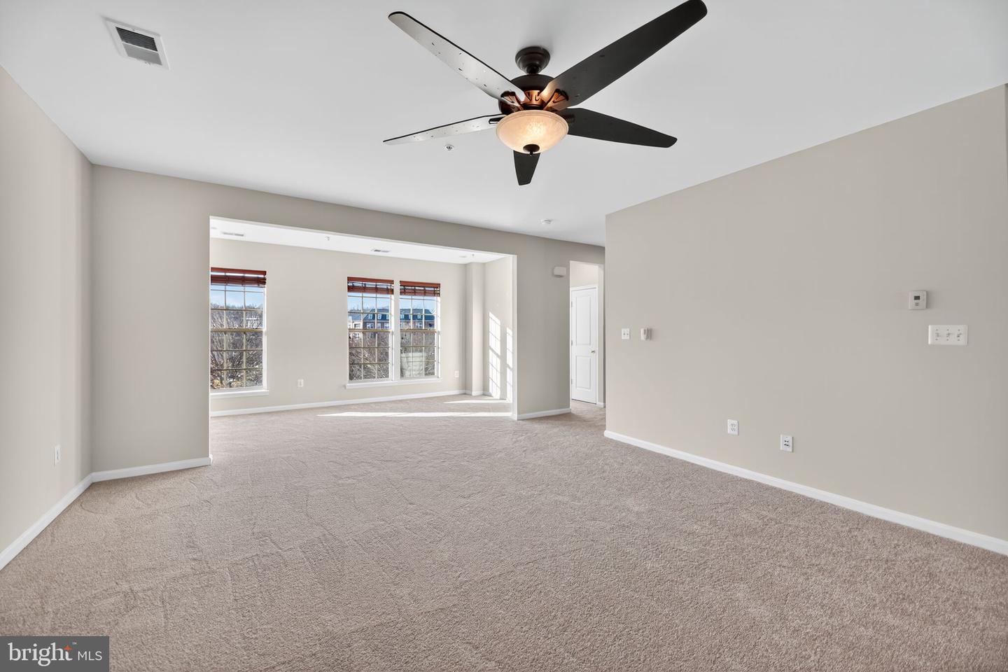 8015 CRESCENT PARK DR, GAINESVILLE, Virginia 20155, 3 Bedrooms Bedrooms, ,2 BathroomsBathrooms,Residential,For sale,8015 CRESCENT PARK DR,VAPW2105812 MLS # VAPW2105812 8015 CRESCENT PARK DR, GAINESVILLE, Virginia 20155, 3 Bedrooms Bedrooms, ,2 BathroomsBathrooms,Residential,For sale,8015 CRESCENT PARK DR,VAPW2105812 MLS # VAPW2105812