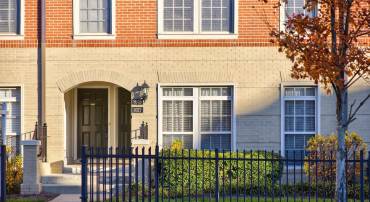 8015 CRESCENT PARK DR, GAINESVILLE, Virginia 20155, 3 Bedrooms Bedrooms, ,2 BathroomsBathrooms,Residential,For sale,8015 CRESCENT PARK DR,VAPW2105812 MLS # VAPW2105812