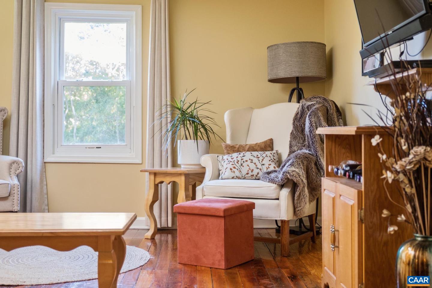 4601 LOVING RD, NORTH GARDEN, Virginia 22959, 3 Bedrooms Bedrooms, ,1 BathroomBathrooms,Residential,For sale,4601 LOVING RD,670005 MLS # 670005 4601 LOVING RD, NORTH GARDEN, Virginia 22959, 3 Bedrooms Bedrooms, ,1 BathroomBathrooms,Residential,For sale,4601 LOVING RD,670005 MLS # 670005