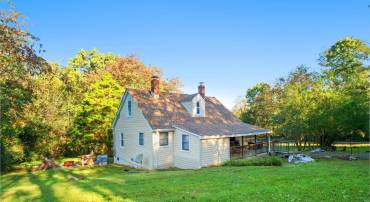 4601 LOVING RD, NORTH GARDEN, Virginia 22959, 3 Bedrooms Bedrooms, ,1 BathroomBathrooms,Residential,For sale,4601 LOVING RD,670005 MLS # 670005