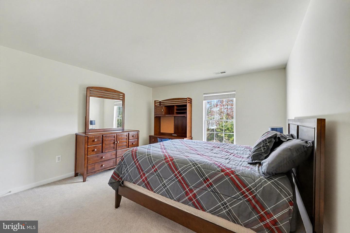 9923 HOLLAND MEADOWS CT, FREDERICKSBURG, Virginia 22408, 4 Bedrooms Bedrooms, ,2 BathroomsBathrooms,Residential,For sale,9923 HOLLAND MEADOWS CT,VASP2037080 MLS # VASP2037080