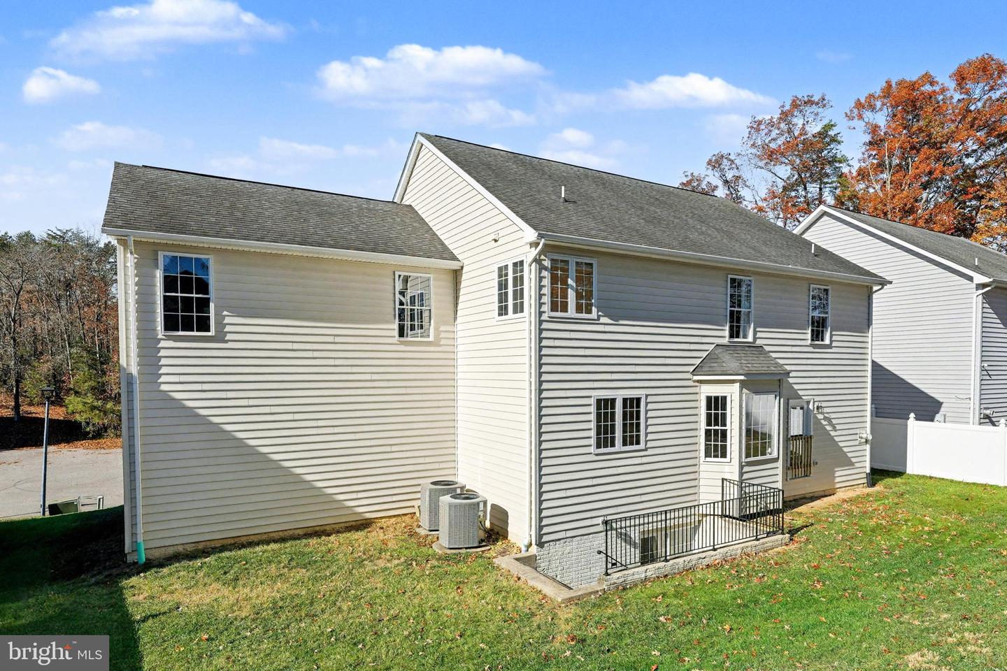 9923 HOLLAND MEADOWS CT, FREDERICKSBURG, Virginia 22408, 4 Bedrooms Bedrooms, ,2 BathroomsBathrooms,Residential,For sale,9923 HOLLAND MEADOWS CT,VASP2037080 MLS # VASP2037080