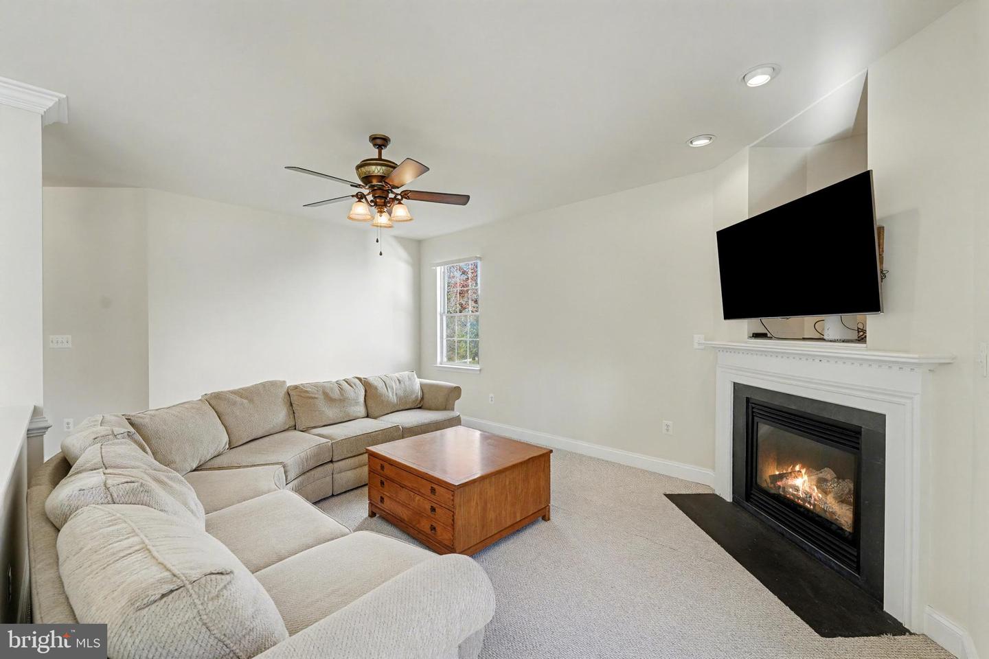 9923 HOLLAND MEADOWS CT, FREDERICKSBURG, Virginia 22408, 4 Bedrooms Bedrooms, ,2 BathroomsBathrooms,Residential,For sale,9923 HOLLAND MEADOWS CT,VASP2037080 MLS # VASP2037080