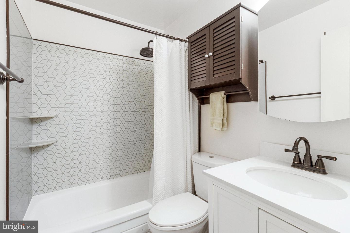 6513 ORONO CT, SPRINGFIELD, Virginia 22152, 2 Bedrooms Bedrooms, ,2 BathroomsBathrooms,Residential,For sale,6513 ORONO CT,VAFX2275482 MLS # VAFX2275482