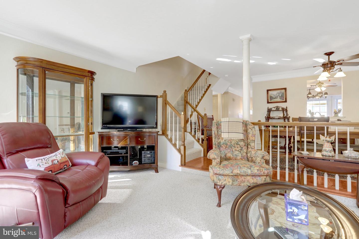 9678 DUTCHMAN DR, LORTON, Virginia 22079, 2 Bedrooms Bedrooms, ,2 BathroomsBathrooms,Residential,For sale,9678 DUTCHMAN DR,VAFX2276946 MLS # VAFX2276946