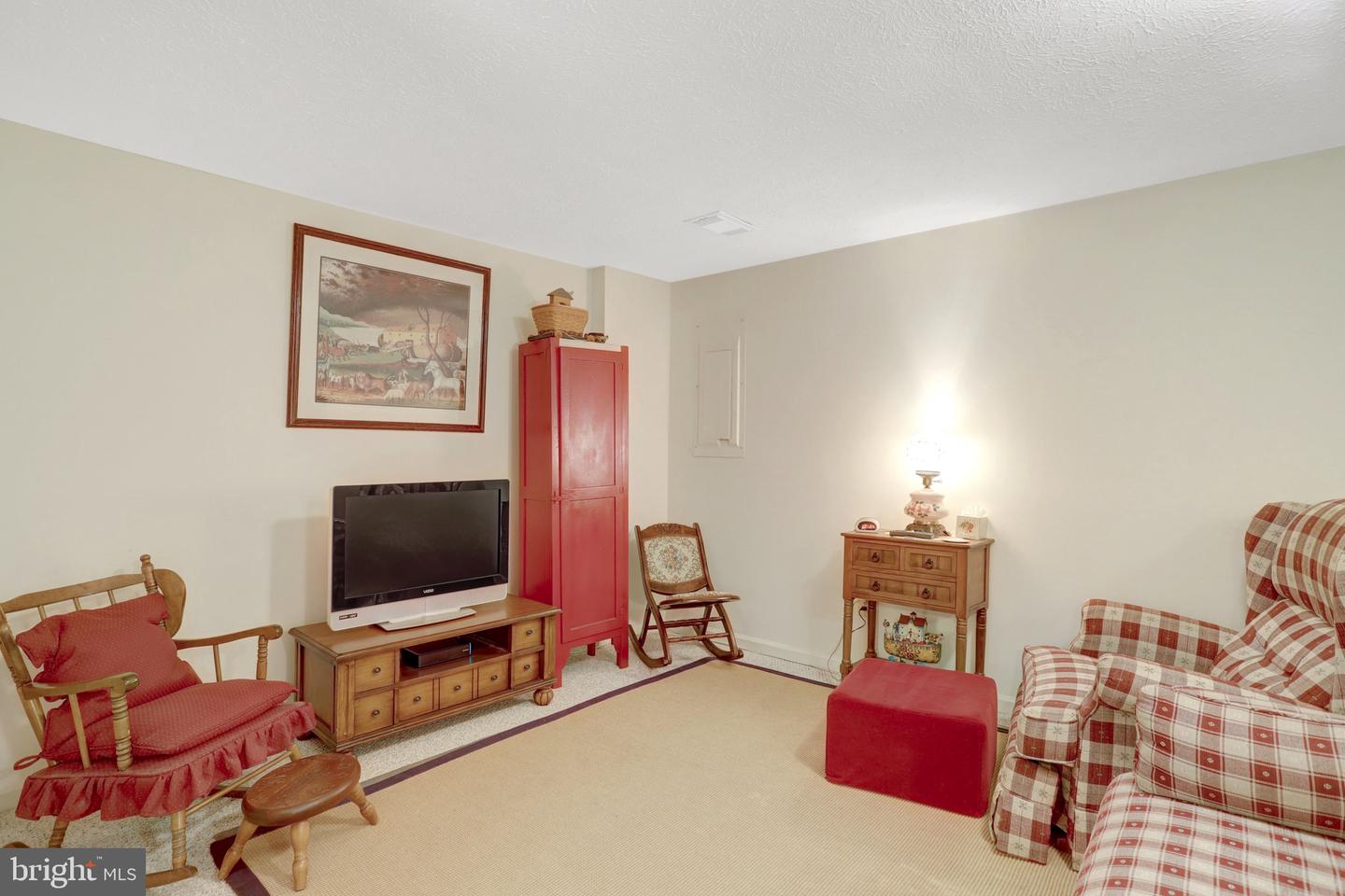 9678 DUTCHMAN DR, LORTON, Virginia 22079, 2 Bedrooms Bedrooms, ,2 BathroomsBathrooms,Residential,For sale,9678 DUTCHMAN DR,VAFX2276946 MLS # VAFX2276946