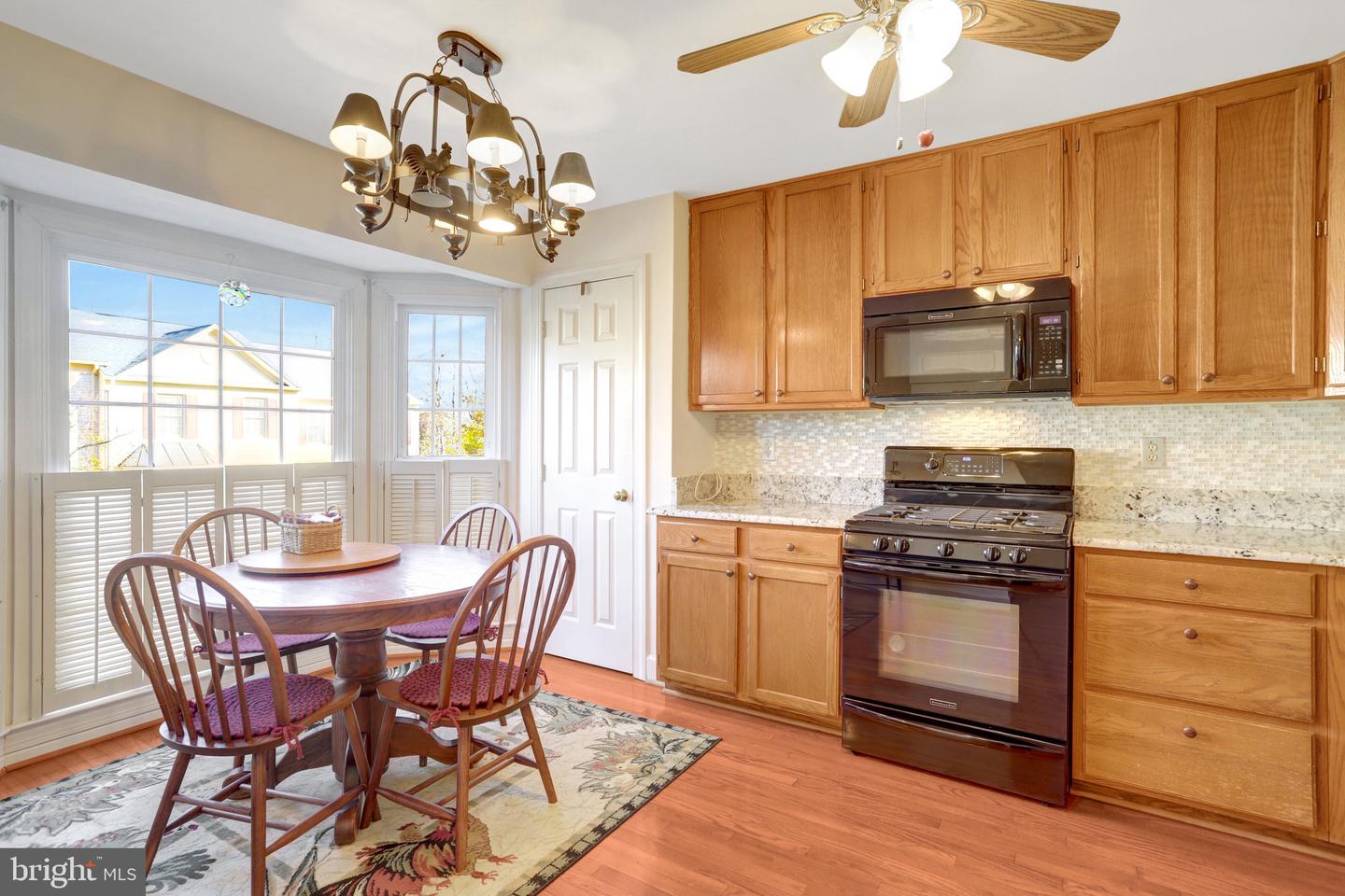 9678 DUTCHMAN DR, LORTON, Virginia 22079, 2 Bedrooms Bedrooms, ,2 BathroomsBathrooms,Residential,For sale,9678 DUTCHMAN DR,VAFX2276946 MLS # VAFX2276946