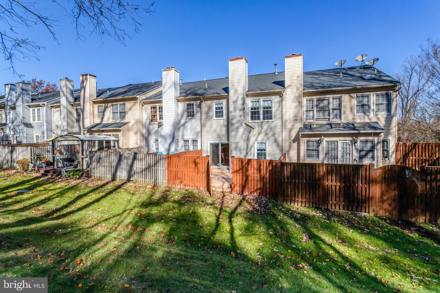 9678 DUTCHMAN DR, LORTON, Virginia 22079, 2 Bedrooms Bedrooms, ,2 BathroomsBathrooms,Residential,For sale,9678 DUTCHMAN DR,VAFX2276946 MLS # VAFX2276946