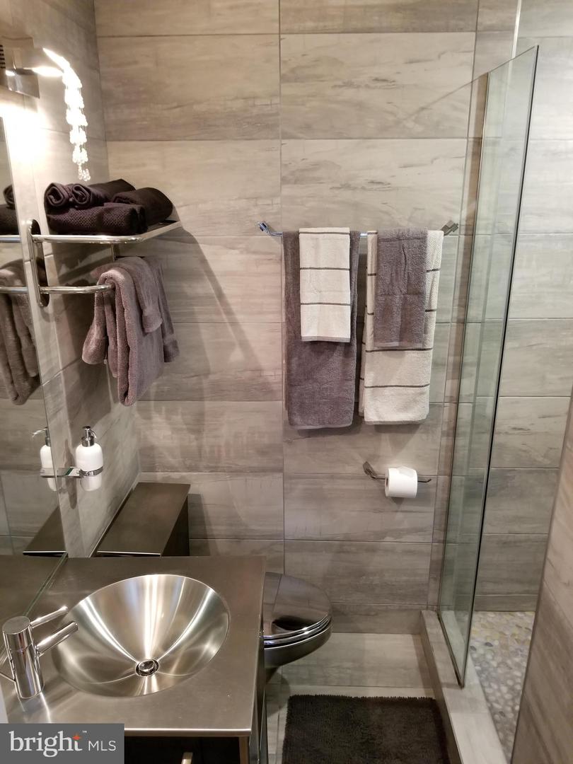 1203 U ST NW, WASHINGTON, District Of Columbia 20009, 4 Bedrooms Bedrooms, ,2 BathroomsBathrooms,Residential,For sale,1203 U ST NW,DCDC2229728 MLS # DCDC2229728