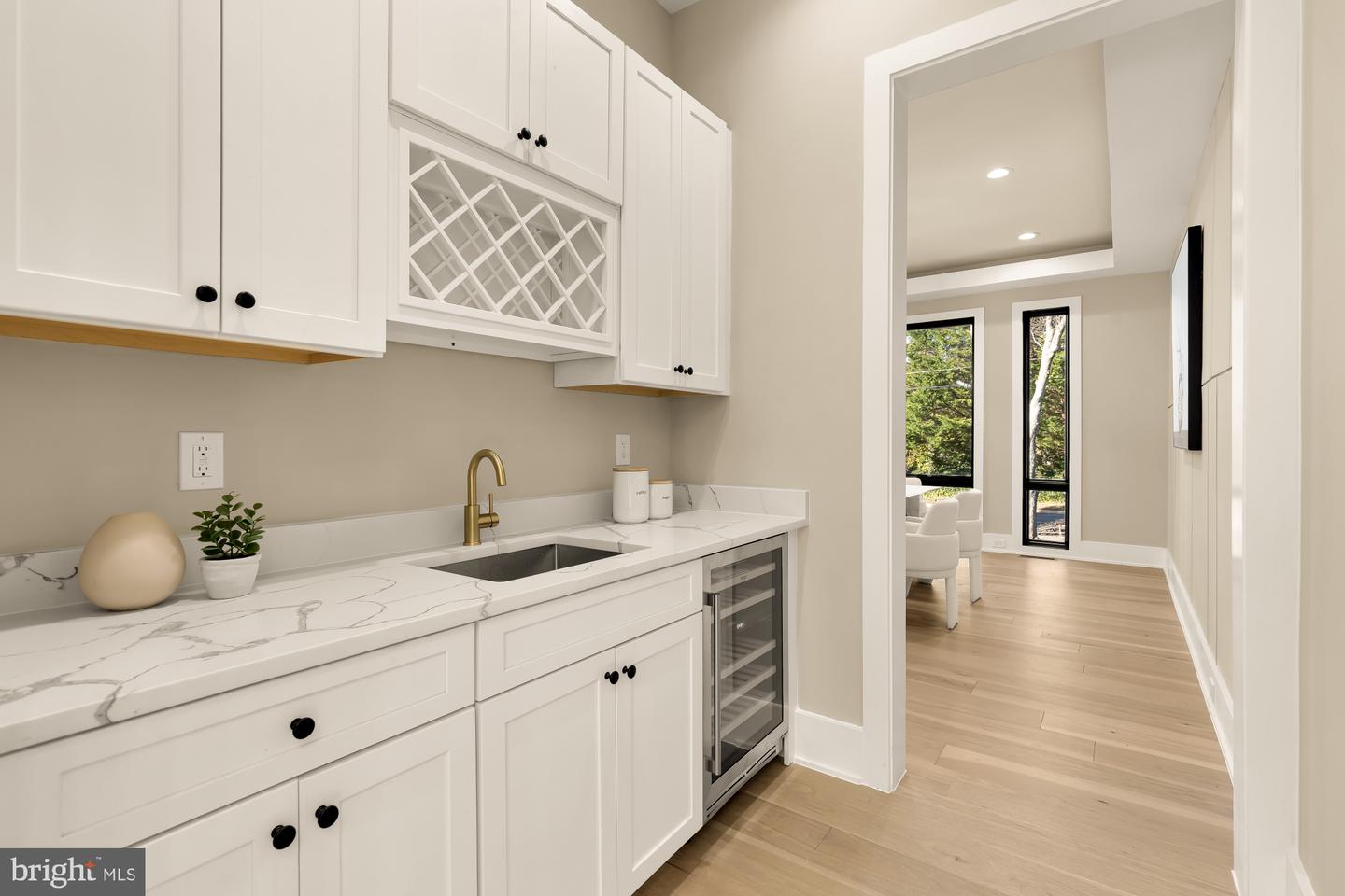 6935 SOUTHRIDGE DR, MCLEAN, Virginia 22101, 6 Bedrooms Bedrooms, ,6 BathroomsBathrooms,Residential,For sale,6935 SOUTHRIDGE DR,VAFX2277076 MLS # VAFX2277076