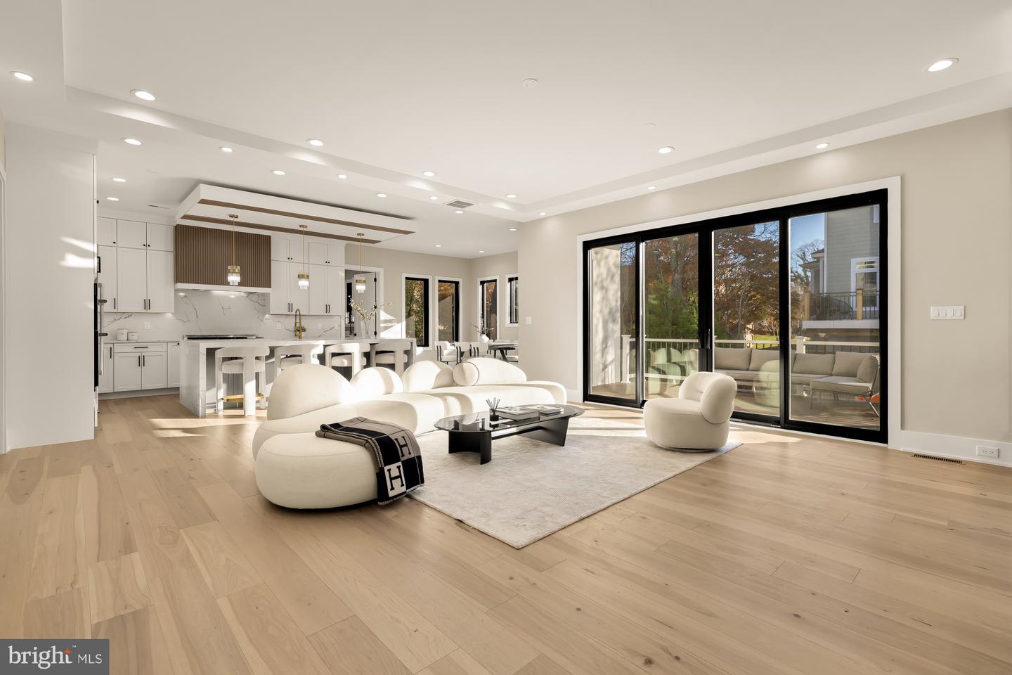 6935 SOUTHRIDGE DR, MCLEAN, Virginia 22101, 6 Bedrooms Bedrooms, ,6 BathroomsBathrooms,Residential,For sale,6935 SOUTHRIDGE DR,VAFX2277076 MLS # VAFX2277076