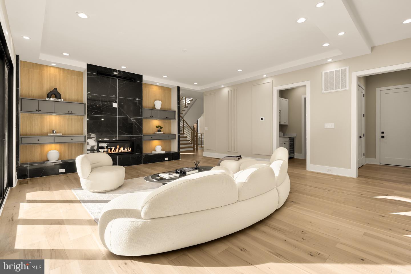 6935 SOUTHRIDGE DR, MCLEAN, Virginia 22101, 6 Bedrooms Bedrooms, ,6 BathroomsBathrooms,Residential,For sale,6935 SOUTHRIDGE DR,VAFX2277076 MLS # VAFX2277076