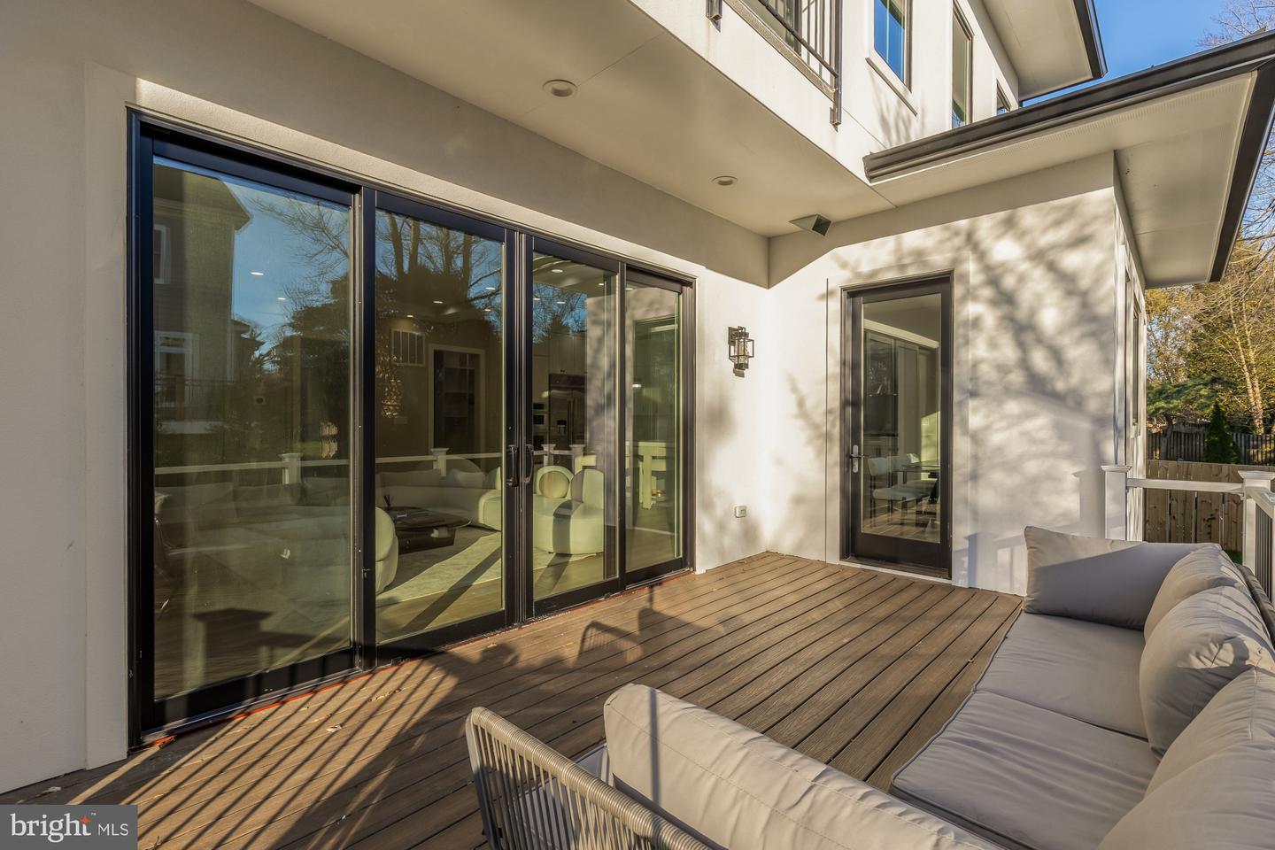 6935 SOUTHRIDGE DR, MCLEAN, Virginia 22101, 6 Bedrooms Bedrooms, ,6 BathroomsBathrooms,Residential,For sale,6935 SOUTHRIDGE DR,VAFX2277076 MLS # VAFX2277076