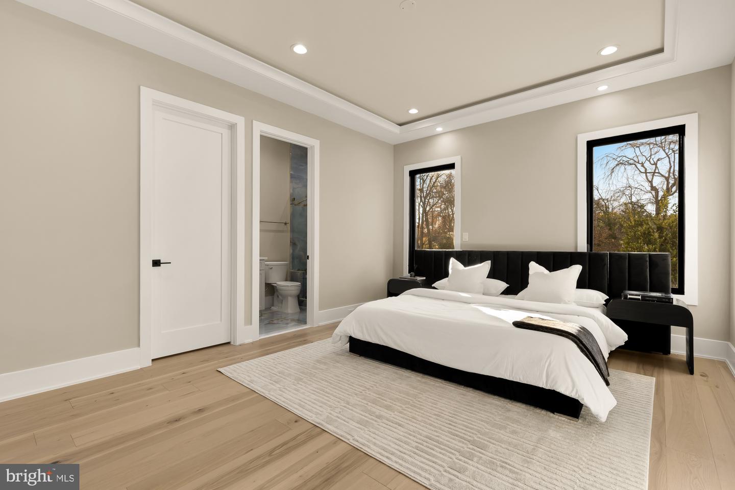 6935 SOUTHRIDGE DR, MCLEAN, Virginia 22101, 6 Bedrooms Bedrooms, ,6 BathroomsBathrooms,Residential,For sale,6935 SOUTHRIDGE DR,VAFX2277076 MLS # VAFX2277076