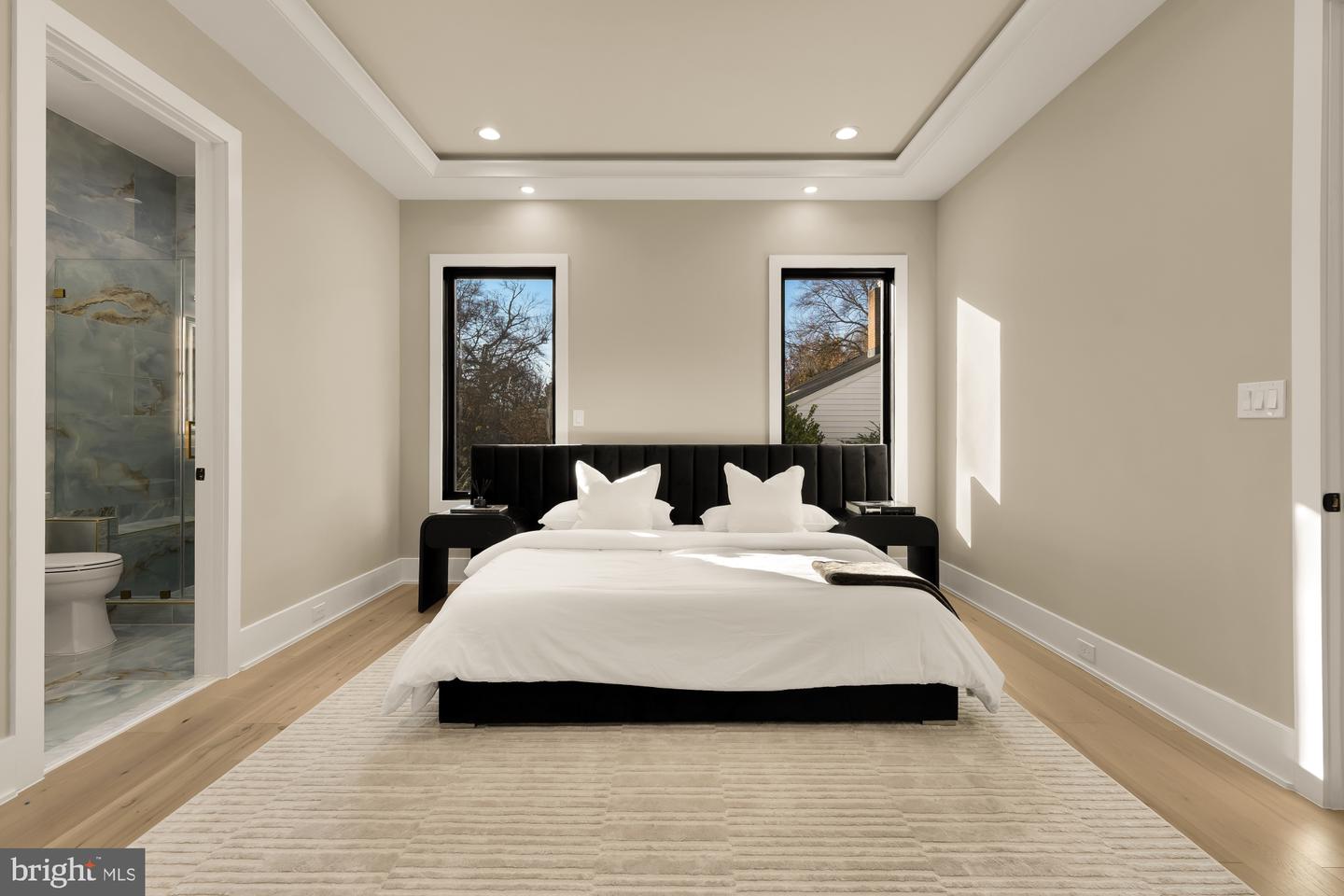 6935 SOUTHRIDGE DR, MCLEAN, Virginia 22101, 6 Bedrooms Bedrooms, ,6 BathroomsBathrooms,Residential,For sale,6935 SOUTHRIDGE DR,VAFX2277076 MLS # VAFX2277076